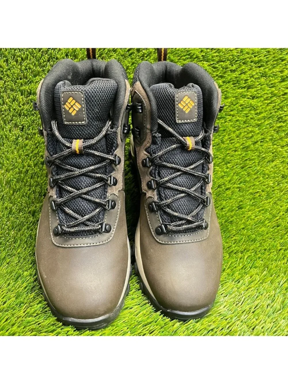 Columbia Newton Ridge Plus II Mens Size 9E Brown Leather Waterproof Hiking Boots